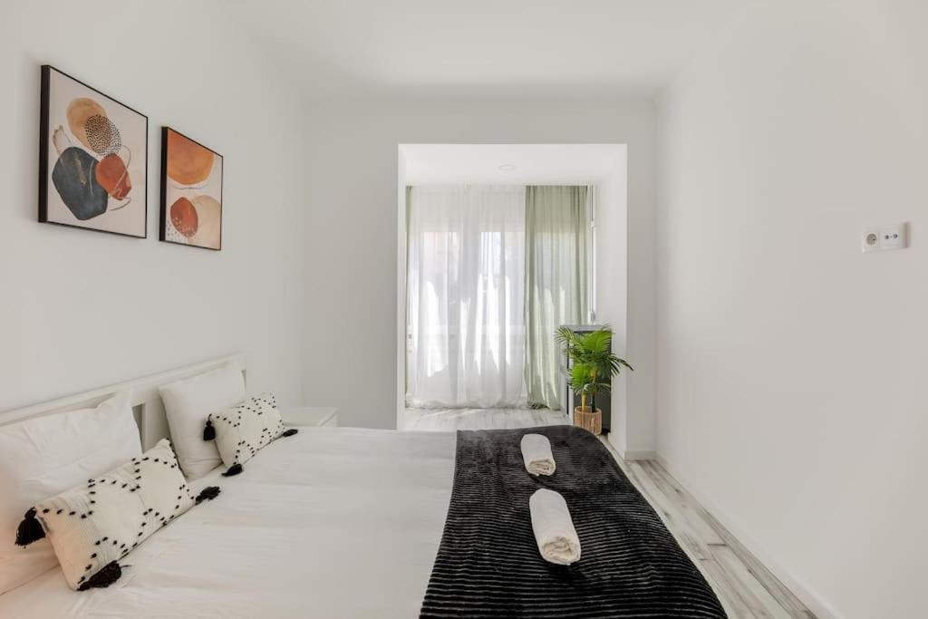 Lovely 3-Bedroom Condo W/ Free Parking On Premises Queluz Extérieur photo