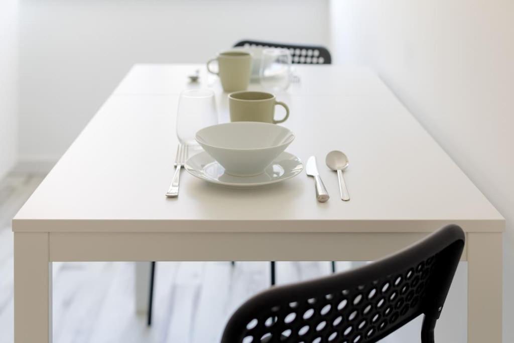 Lovely 3-Bedroom Condo W/ Free Parking On Premises Queluz Extérieur photo